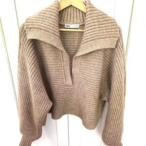 Zara Women's Thick Tan Cropped Sweater